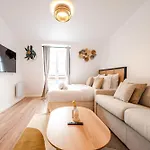 Cia - Champs Elysees Bright Studio 4P